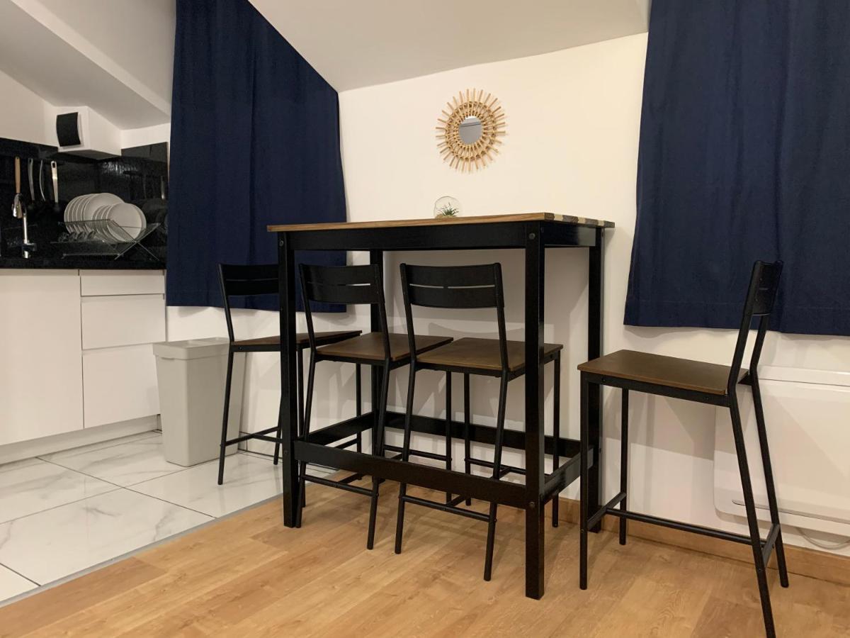 - Proche Cdg - Paris & Stade De France Apartment *